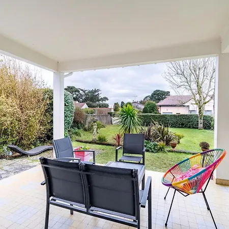 15 - Terrasse Et Jardin, 150m Ferienhaus *