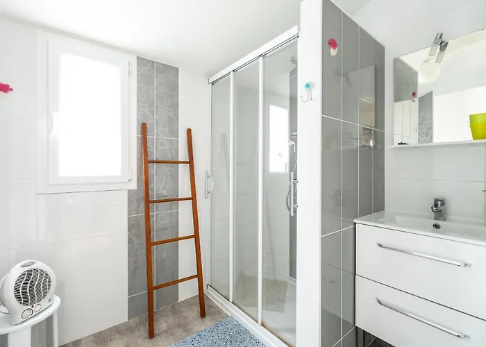 15 - Terrasse Et Jardin, 150m